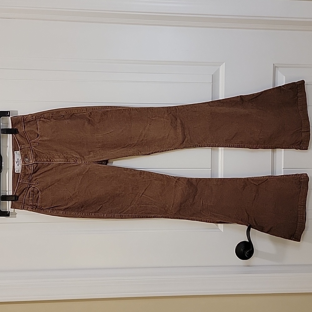 Hollister Brown Ultra High Rise Flare Corduroy Pants Size 1R - Picture 9 of 9